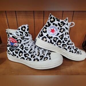 Converse Chuck Taylor All Star Cheetah  Unisex Hi Tops Men's 7 Womens 9